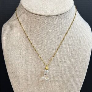 Elegant Gold Necklace with Crystal Pendant